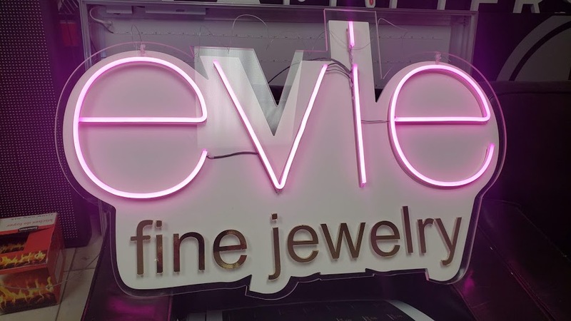 Custom neon logo sign for a jewelry store